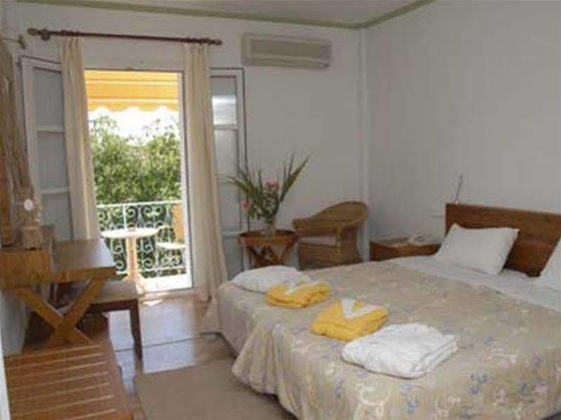 Ionian Princess Suites Hotel Aharávi Kültér fotó