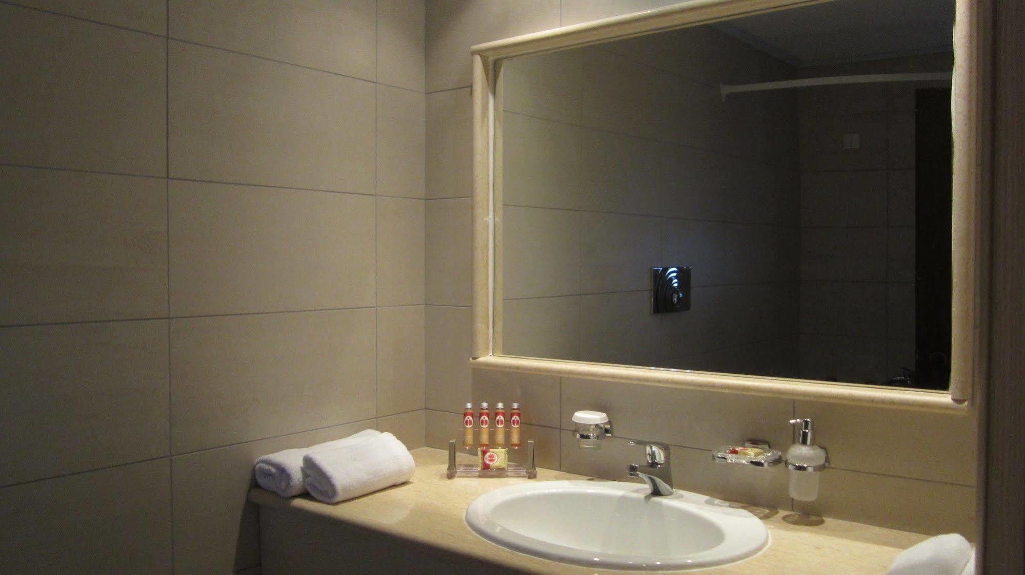 Ionian Princess Suites Hotel Aharávi Kültér fotó