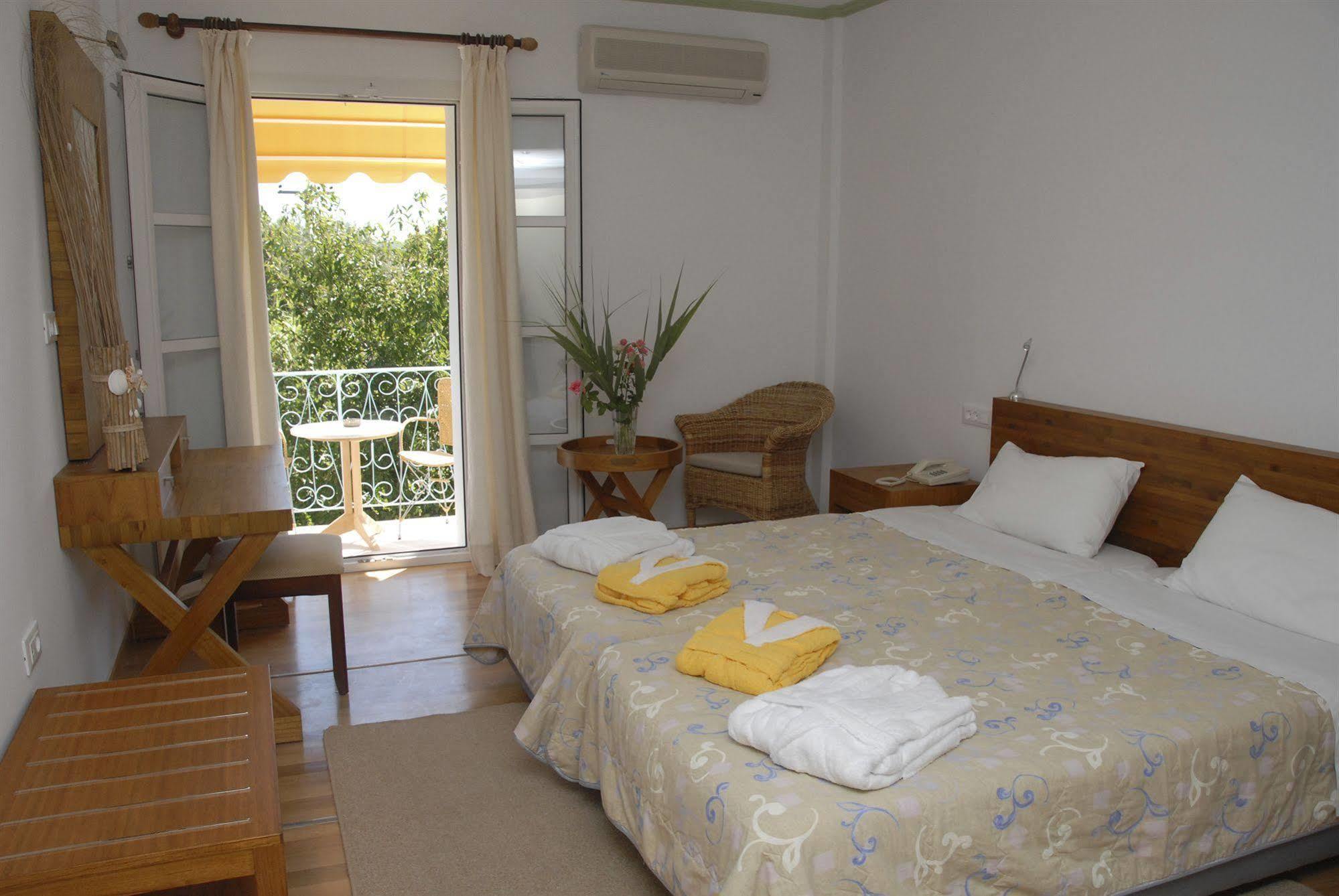 Ionian Princess Suites Hotel Aharávi Szoba fotó